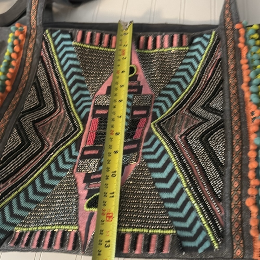 America & Beyond Gray Embroidered Overnight Bag TOT5513B - Picture 12 of 14